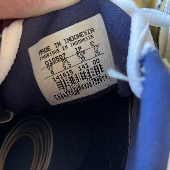 Nike Vintage NWT Zoom AIR / Tennis Shoe / Sneaker / Size 8 / 2001 - Picture 6 of 7